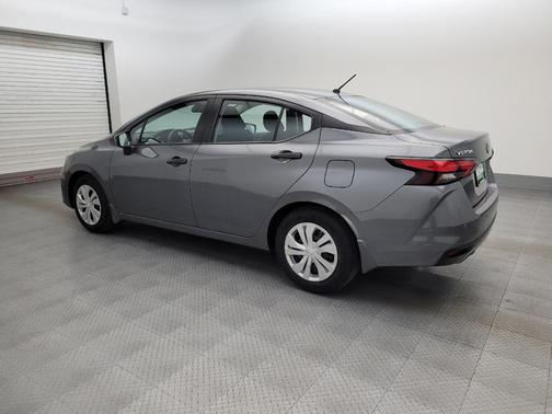 Gun Metallic 2025 Nissan Versa 1.6 S