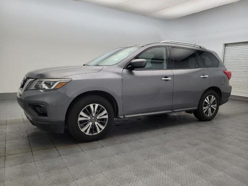 2018 Nissan Pathfinder SV