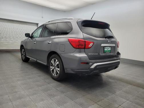 2018 Nissan Pathfinder SV
