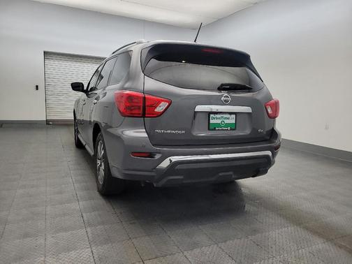 2018 Nissan Pathfinder SV