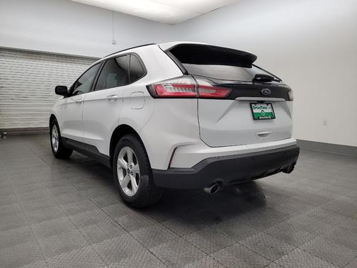 2020 Ford Edge SE