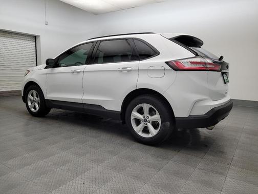 2020 Ford Edge SE