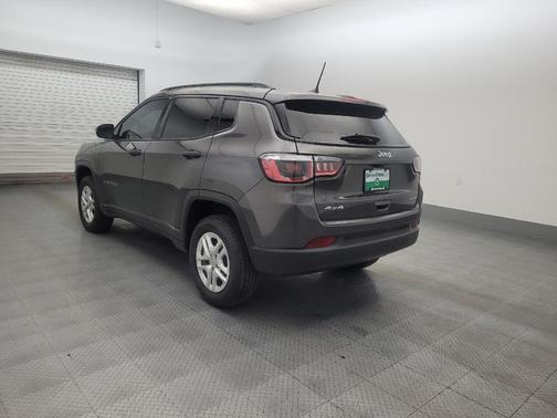 Granite Crystal Metallic Clearcoat 2018 Jeep Compass Sport
