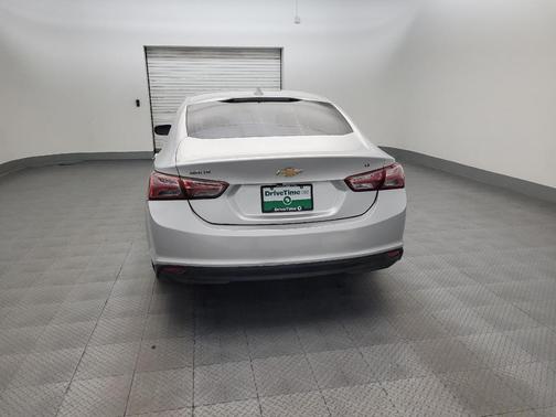 Silver Ice Metallic 2020 Chevrolet Malibu FWD LT