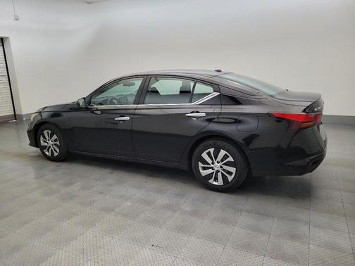 Super Black 2020 Nissan Altima S FWD
