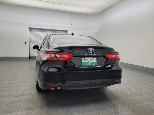 2019 Toyota Camry Hybrid LE