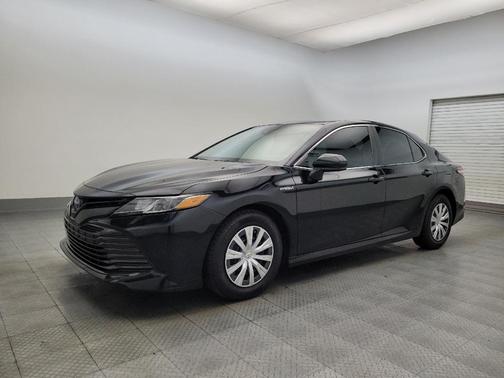 2019 Toyota Camry Hybrid LE