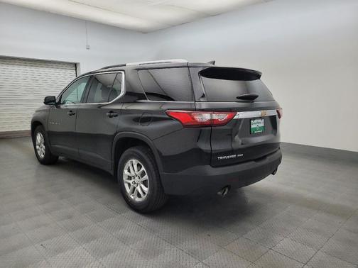 Mosaic Black Metallic 2018 Chevrolet Traverse LT Cloth