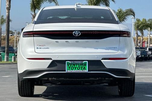 Oxygen White 2026 Toyota Crown Limited
