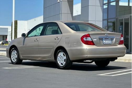 2002 Toyota Camry LE V6