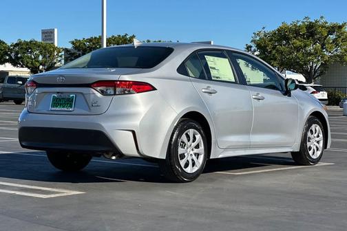 2026 Toyota Corolla Hybrid LE