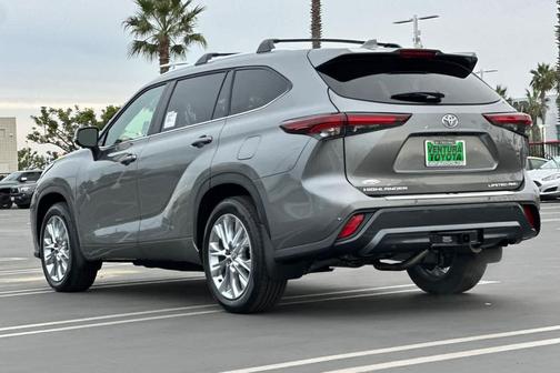 2026 Toyota Highlander Limited