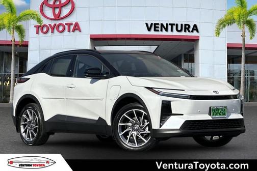 Wind Chill Pearl w/Midnight Black Metallic Roof 2026 Toyota C-HR XSE