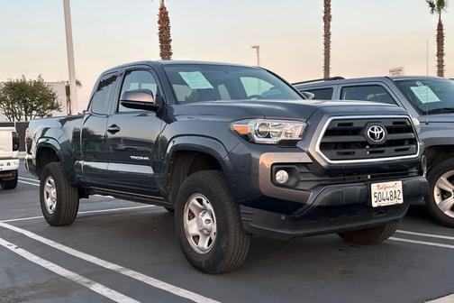 2016 Toyota Tacoma SR5