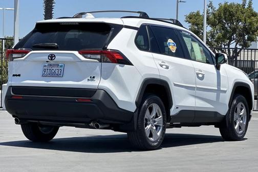 Ice Cap 2025 Toyota RAV4 Hybrid LE