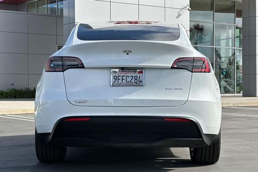 2023 Tesla Model Y AWD