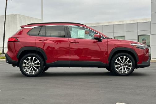 Barcelona Red Metallic 2024 Toyota Corolla Cross XLE