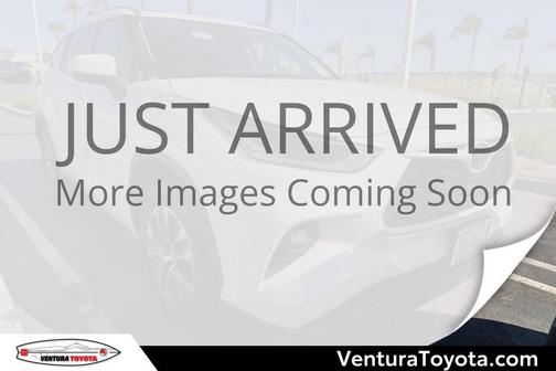 Blizzard Pearl 2021 Toyota Highlander XLE