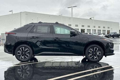 2026 Toyota bZ XLE Plus