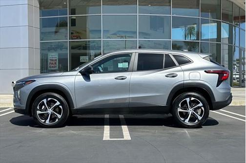 2025 Chevrolet Trax FWD 1RS
