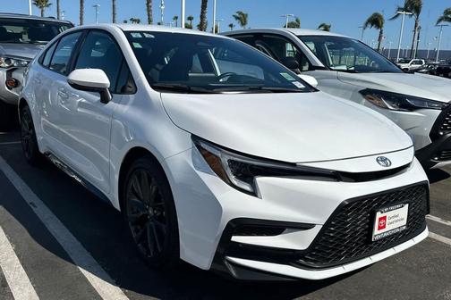 Ice Cap 2025 Toyota Corolla SE