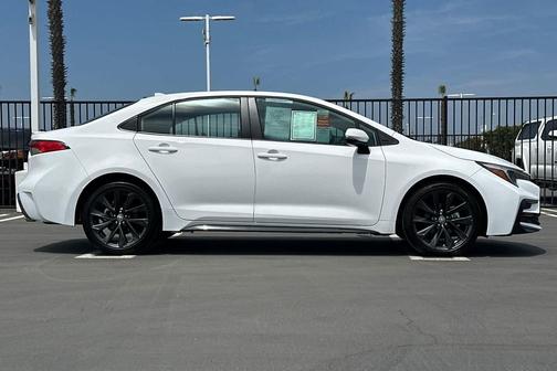 Ice Cap 2025 Toyota Corolla SE