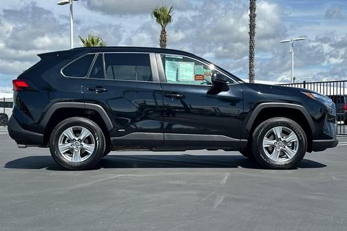 2025 Toyota RAV4 Hybrid LE