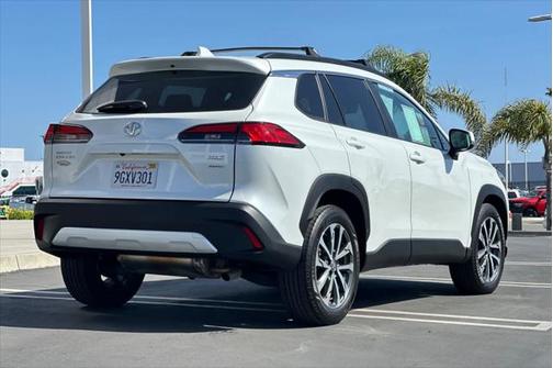 2023 Toyota Corolla Cross XLE