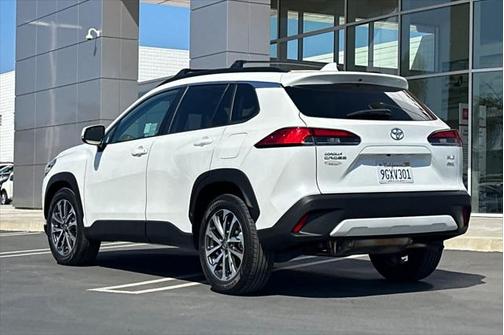2023 Toyota Corolla Cross XLE