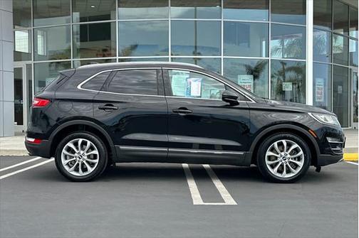 2017 Lincoln MKC Select