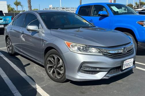 Lunar Silver Metallic 2017 Honda Accord EX-L