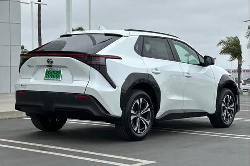 2025 Toyota bZ4X XLE