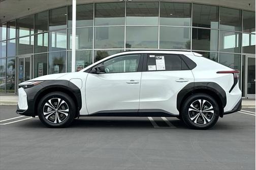 2025 Toyota bZ4X XLE