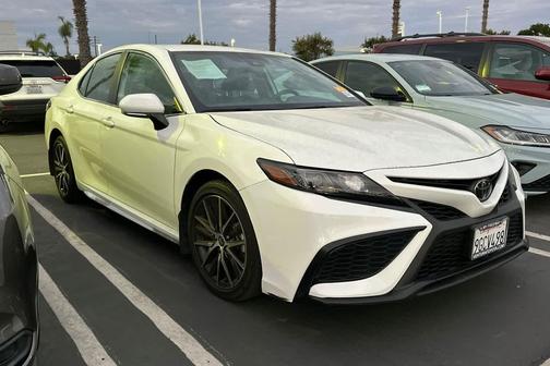 2023 Toyota Camry SE