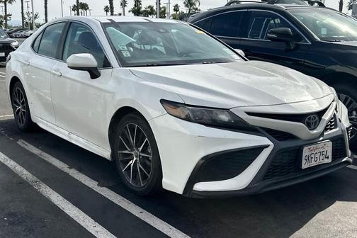 2021 Toyota Camry SE