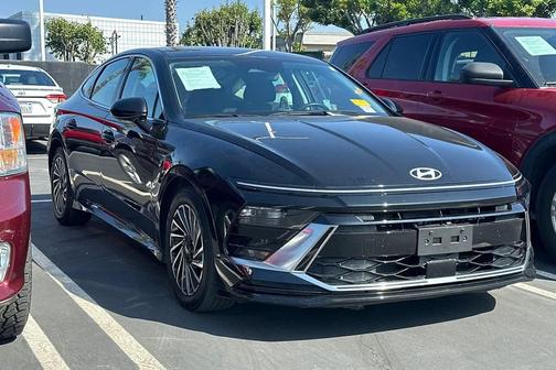 2025 Hyundai SONATA Hybrid SE