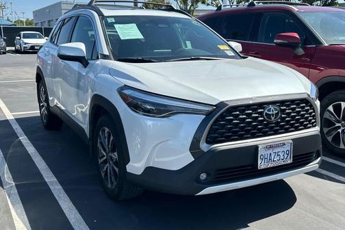Wind Chill Pearl 2023 Toyota Corolla Cross XLE