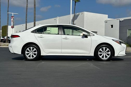 2026 Toyota Corolla Hybrid LE