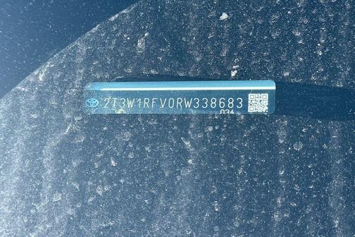 Ice Cap 2024 Toyota RAV4 XLE