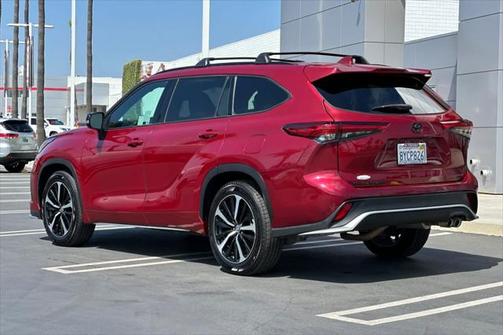 2021 Toyota Highlander XSE
