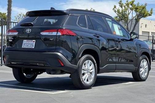 2024 Toyota Corolla Cross LE