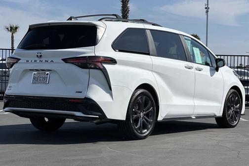 2025 Toyota Sienna XSE 7 Passenger