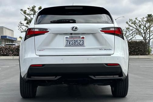 2017 Lexus NX 300h Base