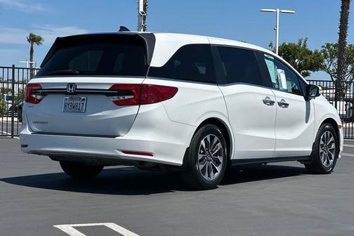 Platinum White Pearl 2022 Honda Odyssey EX-L