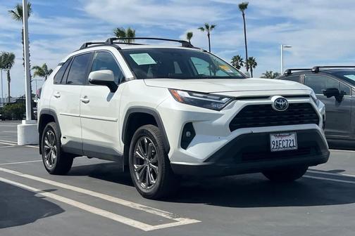 2022 Toyota RAV4 Hybrid XLE Premium