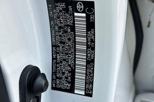 2014 Toyota Prius Three