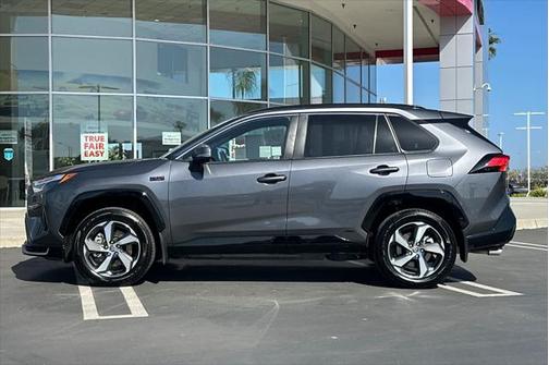 2024 Toyota RAV4 Prime SE