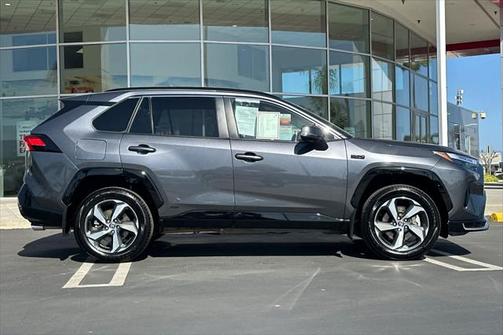 2024 Toyota RAV4 Prime SE