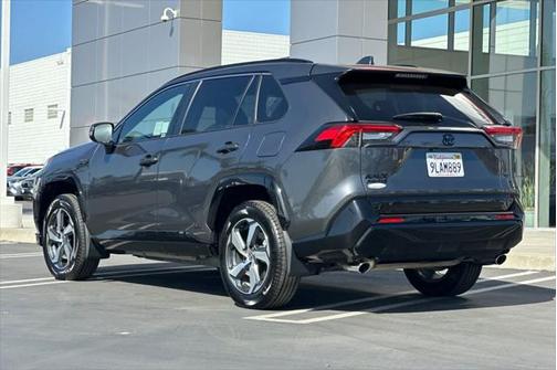 2024 Toyota RAV4 Prime SE