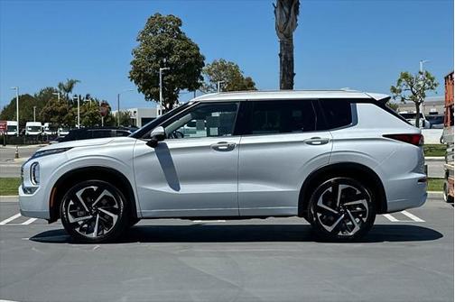 2023 Mitsubishi Outlander SEL 2.5 2WD